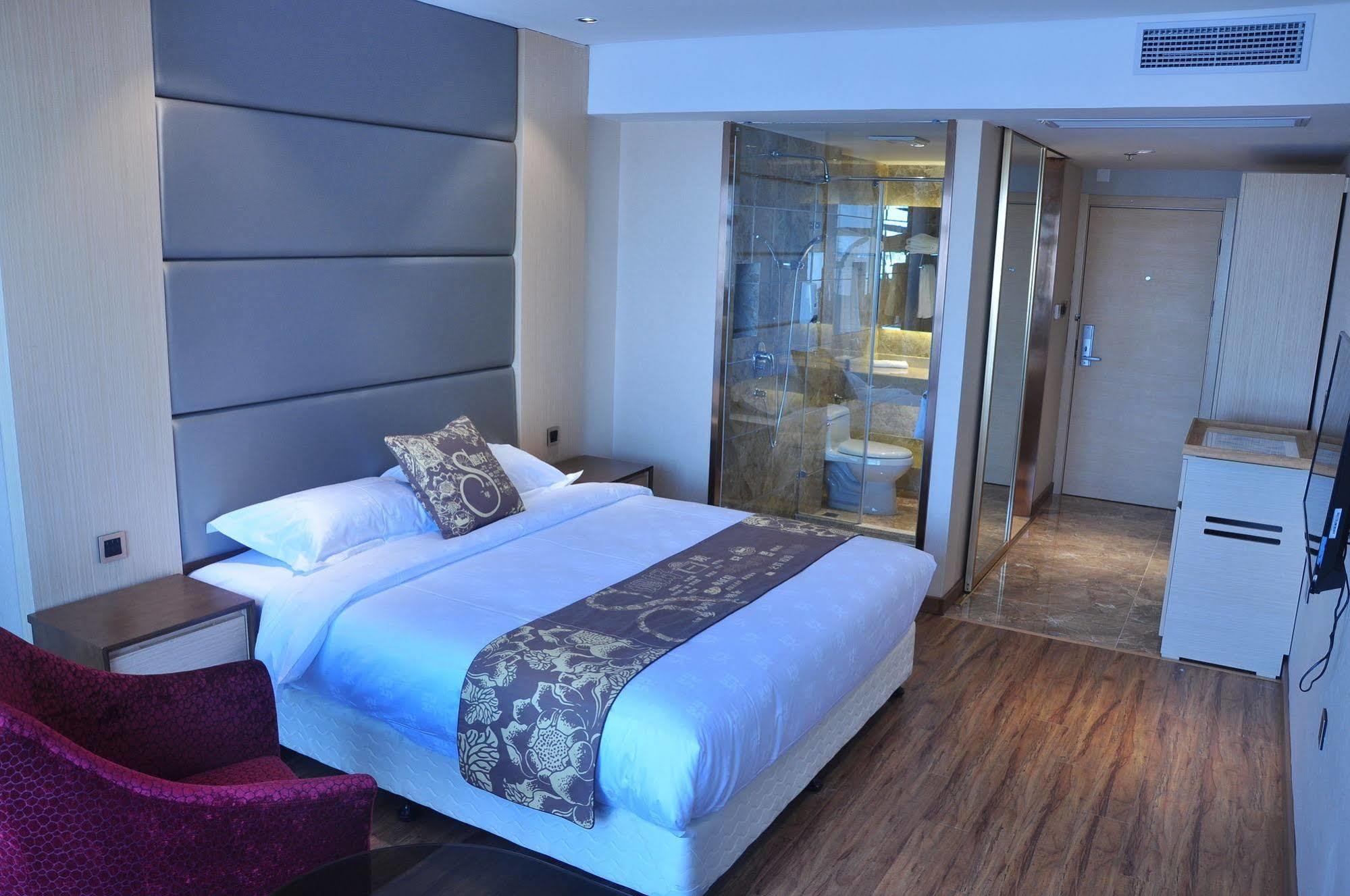 Kingtown Hongkou Shanghai Room photo